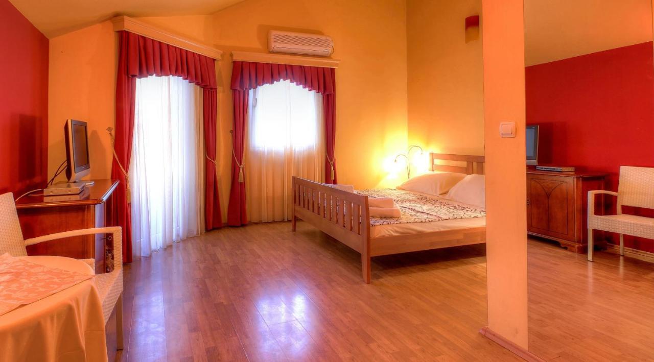 Apart Hotel Samardzic Tivat Quarto foto