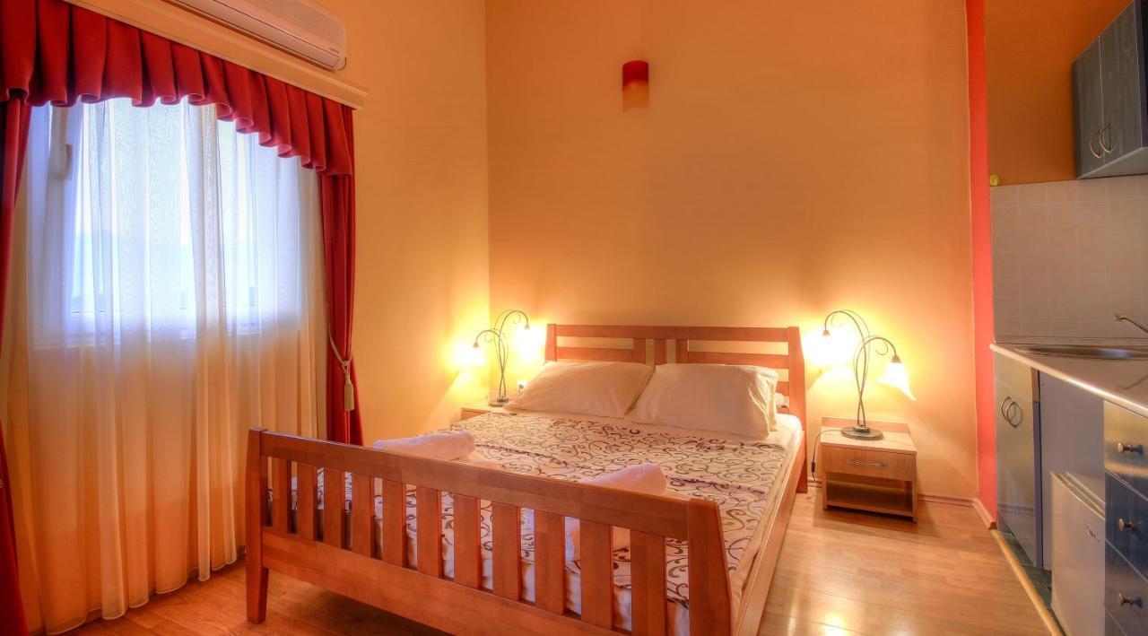Apart Hotel Samardzic Tivat Quarto foto